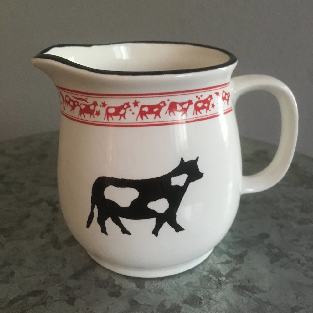 Boston Warehouse Creamer. 1990 Made in Japan.